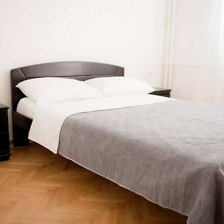 בלגרד Downtown, Spacious, 2 Bedroom Apartment מראה חיצוני תמונה